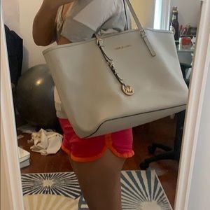 Micheal Kors Jet Set travel saffiano leather